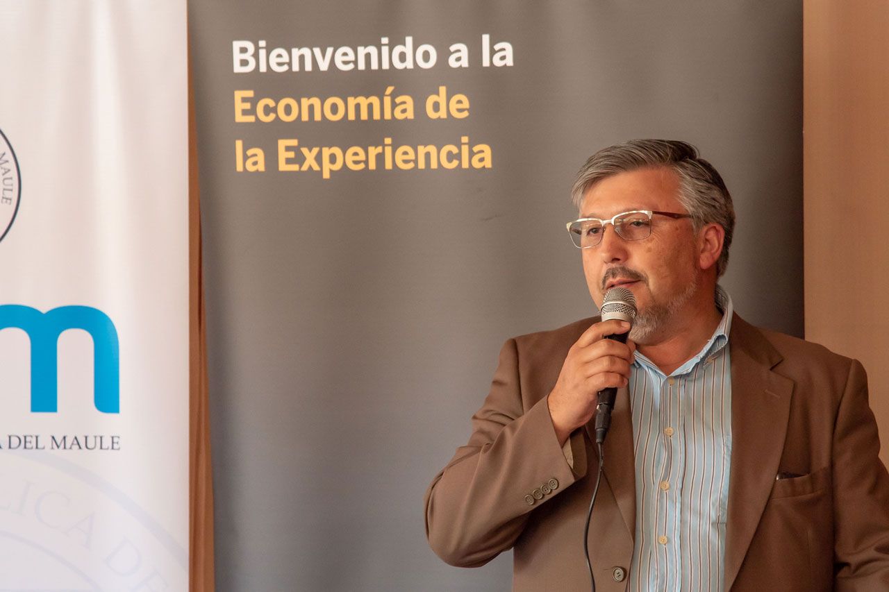 Pablo Hormazábal S., Vicerrector de Administración y Finanzas UCM